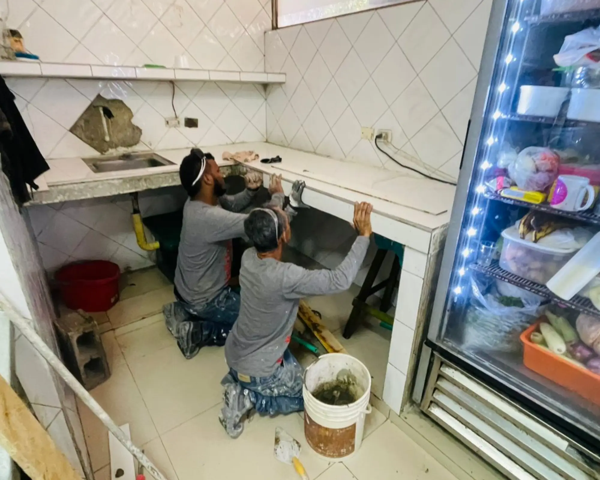 Tercer registro fotográfico del proyecto reparaciones locativas en un restaurante